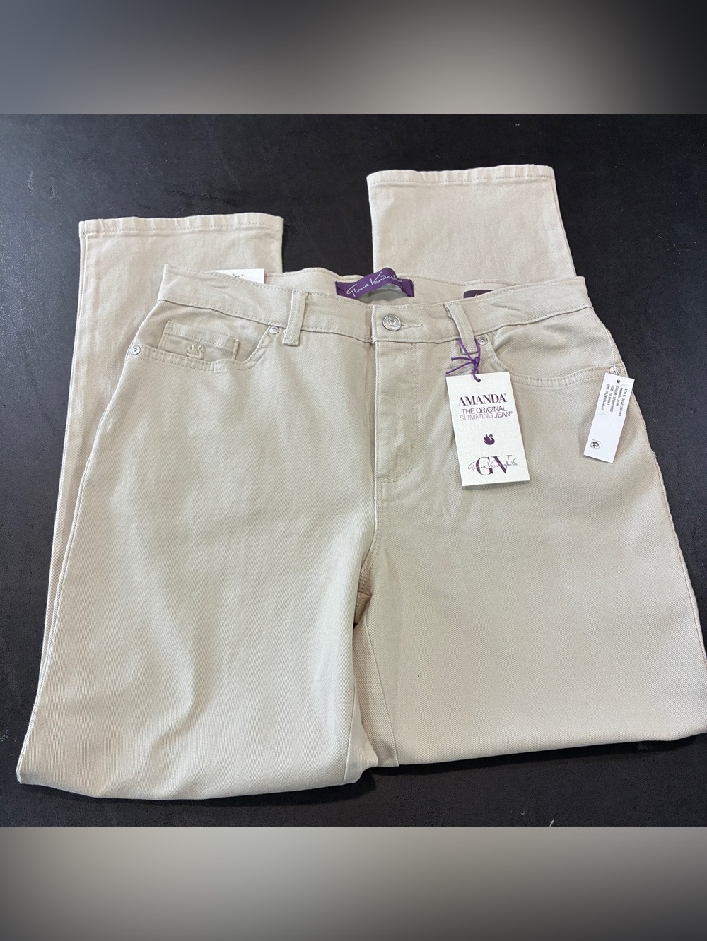 NWT - Amanda by Gloria Vanderbilt Slimming Women's Jeans in Beige